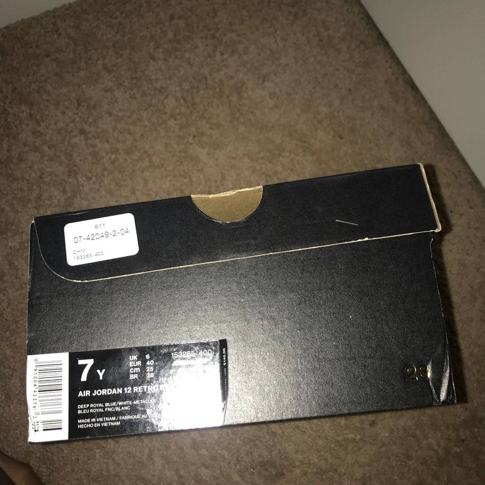 Jordan  Retro 12 Youth Sz Blue Suede - Picture 3 of 5